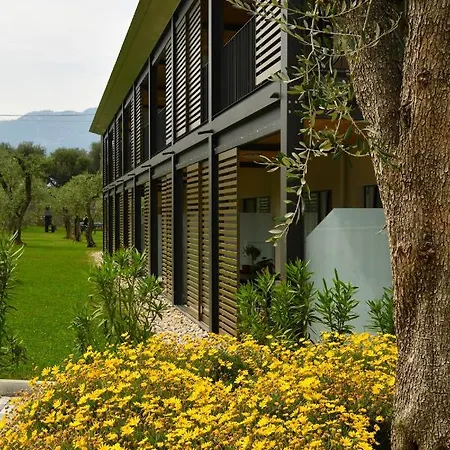 Malcesine-active&family 公寓式酒店 4*