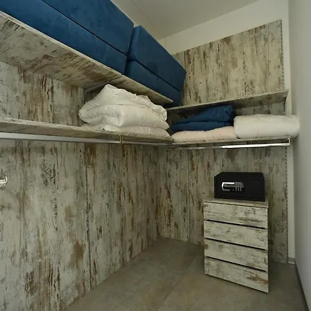 公寓式酒店 Malcesine-active&family 马尔切西内