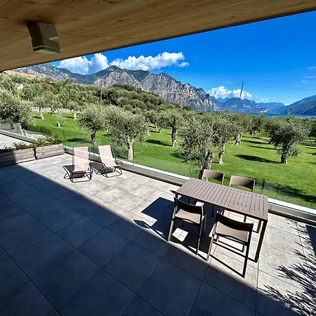 Malcesine-active&family 公寓式酒店 4*