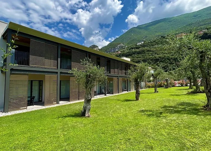 Malcesine-active&family Aparthotel