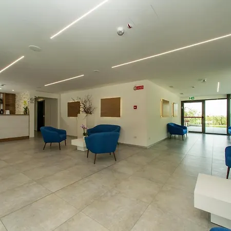 Aparthotel Malcesine-active&family 4*