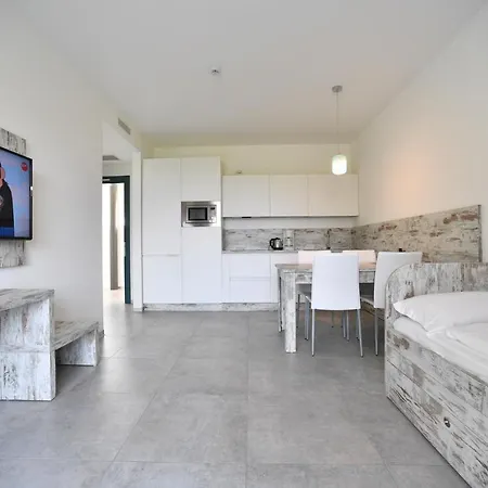 Apartahotel Malcesine-active&family 4*